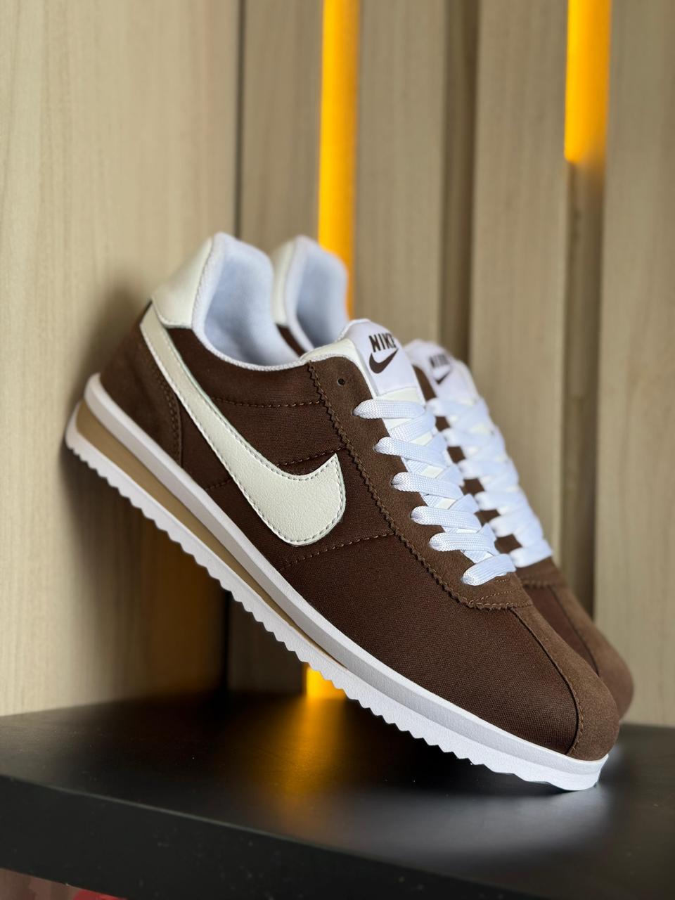 NIKE CORTEZ ®