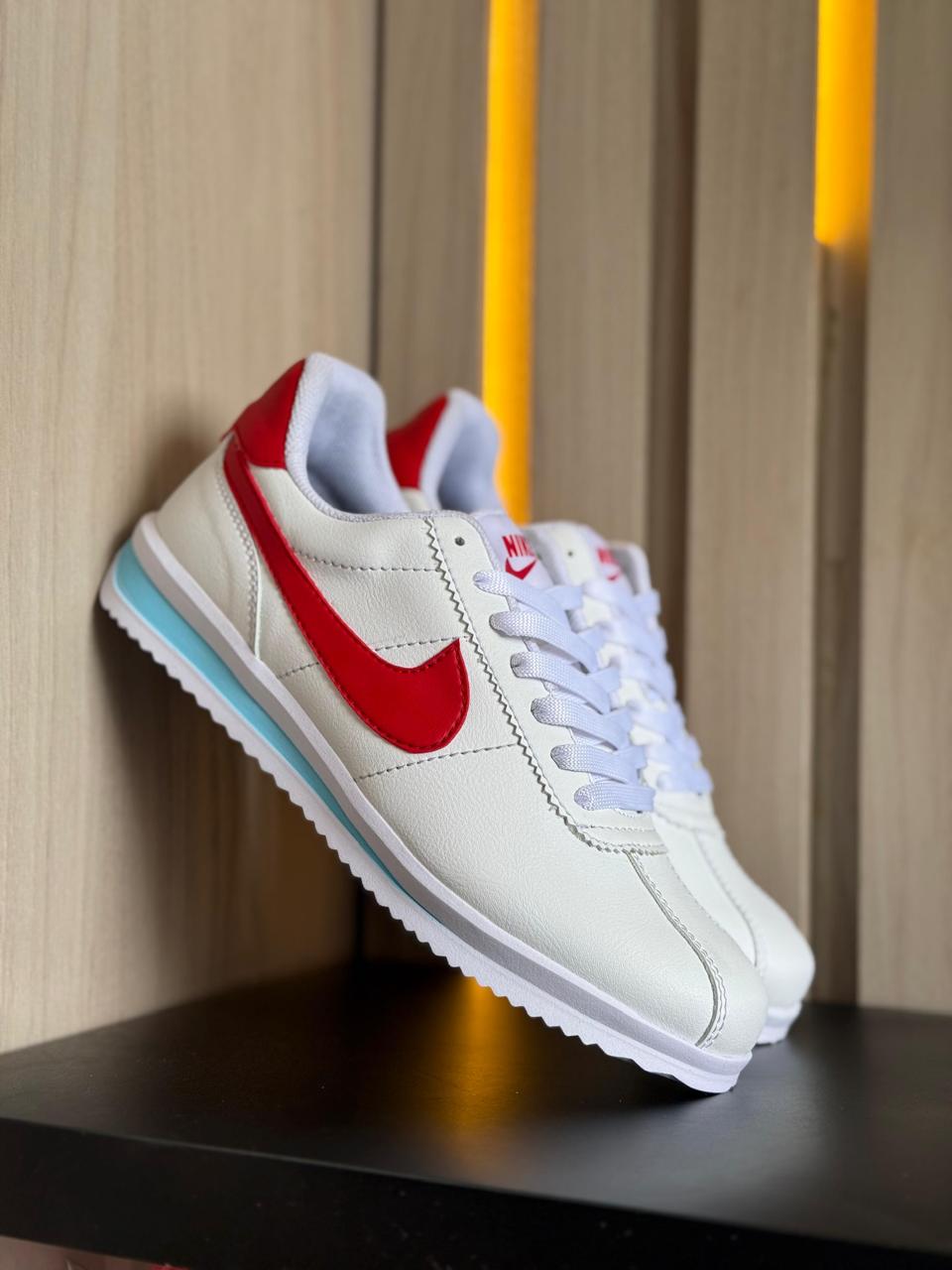 NIKE CORTEZ ®